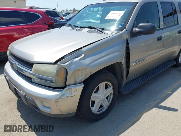2003 Chevrolet TrailBlazer EXT LT with VIN 1GNES16S736233526, listed as a IAAI auction lot 42193747 with 197,471 mi miles. Bid and sale history available at carsss.com. Image 6.