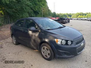 2014 Chevrolet Sonic LS с VIN 1G1JA5SH1E4121016, выставлен на аукционе IAAI как лот 42851471 с пробегом Не указан миль и . История ставок и продаж доступна на DreamBid. Изображение 1.