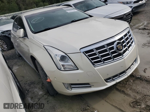 2014 Cadillac XTS Luxury with VIN 2G61M5S37E9190425, listed as a Copart auction lot 79697794 with 182,566 mi miles and Salvage Title. Bid and sale history available at DreamBid. Image 4.