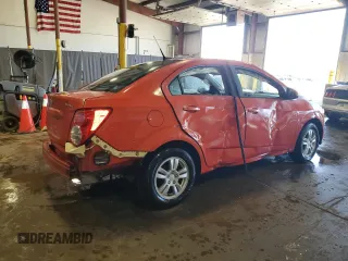 2012 Chevrolet Sonic LS z VIN 1G1JA5SHXC4115017, wystawiony jako Copart lot #54896935 z przebiegiem 167 219 mil mil oraz Szkoda całkowita • Salvage title. Historia ofert i sprzedaży dostępna na DreamBid. Obrazek 3.