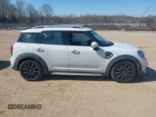 2019 MINI Countryman Cooper S с VIN WMZYT5C53K3G93102, выставлен на аукционе IAAI как лот 41703882 с пробегом 71 581 миль миль и . История ставок и продаж доступна на DreamBid. Изображение 13.