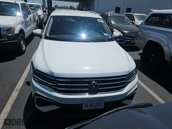 2024 Volkswagen Tiguan SE с VIN 3VV3B7AX0RM096462, выставлен на аукционе IAAI как лот 42844462 с пробегом 33 442 миль миль и . История ставок и продаж доступна на DreamBid. Изображение 48.