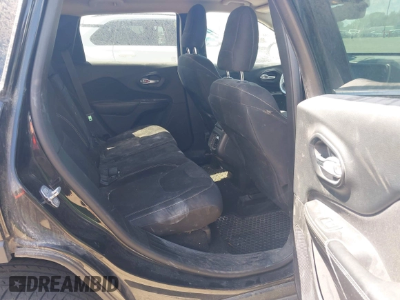 2015 Jeep Cherokee Latitude with VIN 1C4PJMCS3FW545440, listed as a IAAI auction lot 42268676 with 197,192 mi miles and . Bid and sale history available at DreamBid. Image 8.