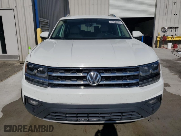 2018 Volkswagen Atlas SE with VIN 1V2CR2CA2JC532383, listed as a Copart auction lot 60138845 with 133,596 mi miles and Salvage title. Bid and sale history available at DreamBid. Image 5.