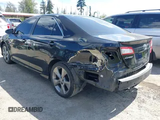 2014 Toyota Camry L with VIN 4T1BF1FK9EU400415, listed as a IAAI auction lot 42100726 with 91,278 mi miles. Bid and sale history available at carsss.com. Image 3.
