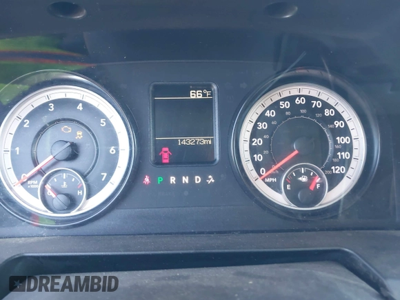 2015 Ram 2500 Tradesman z VIN 3C7WR4AT8FG573414, wystawiony jako IAAI lot #40588450 z przebiegiem 143 273 mil mil oraz . Historia ofert i sprzedaży dostępna na DreamBid. Obrazek 7.