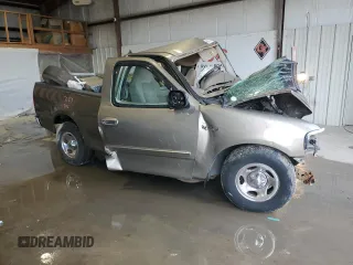 2002 Ford F-150 XL with VIN 1FTRF17252NB01401, listed as a Copart auction lot 88121125 with 0 mi miles and Salvage Title. Bid and sale history available at carsss.com. Image 4.
