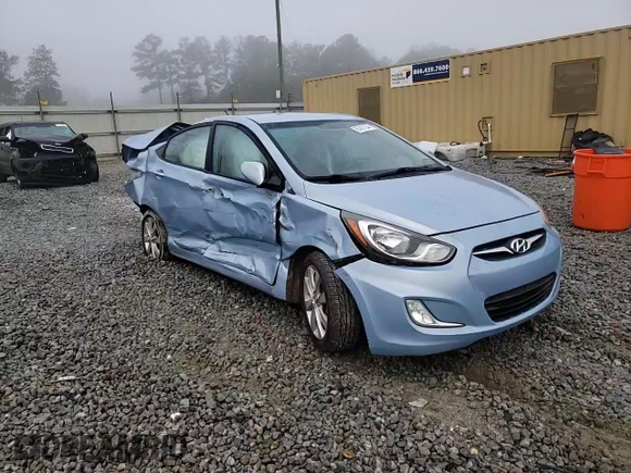 2012 Hyundai Accent GLS z VIN KMHCU4AE7CU239380, wystawiony jako Copart lot #85431244 z przebiegiem 150 369 mil mil oraz Nie do naprawy • Non repairable. Historia ofert i sprzedaży dostępna na DreamBid. Obrazek 13.