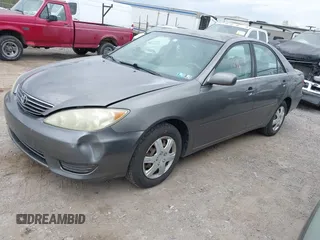 2006 Toyota Camry STD with VIN JTDBE30K063039692, listed as a IAAI auction lot 42121296 with 109,687 mi miles. Bid and sale history available at carsss.com. Image 2.