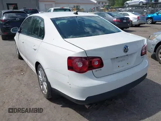 2010 Volkswagen Jetta Wolfsburg Edition с VIN 3VWRA7AJ6AM059828, выставлен на аукционе IAAI как лот 42312767 с пробегом 144 846 миль миль и . История ставок и продаж доступна на DreamBid. Изображение 3.