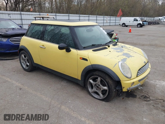 2002 MINI Hardtop with VIN WMWRC33452TC34781, listed as a IAAI auction lot 42100266 with 186,263 mi miles and . Bid and sale history available at DreamBid. Image 1.