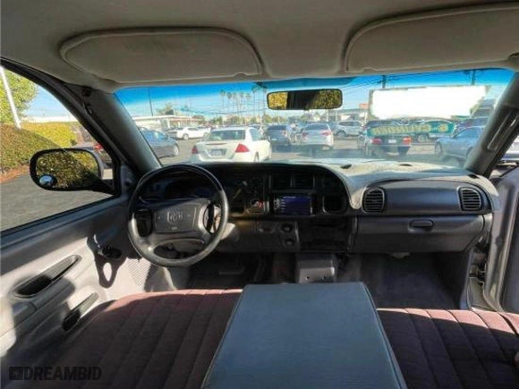 2001 Dodge Ram 1500 Work Special with VIN 1B7HC16X31S300688, listed as a Copart auction lot 82062444 with 245,522 mi miles and Clean Title. Bid and sale history available at carsss.com. Image 9.