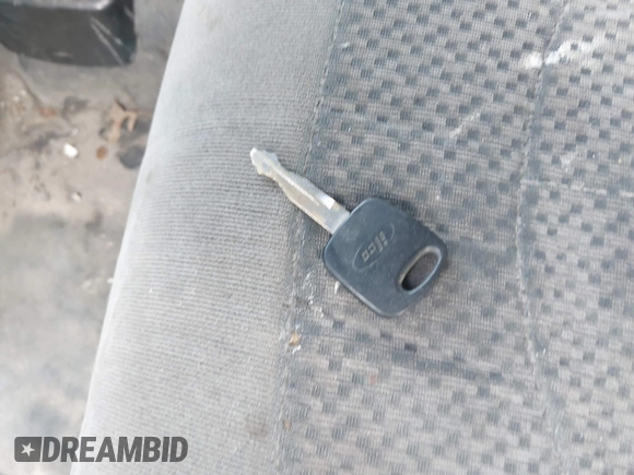 1999 Ford F-150 с VIN 1FTRX18W2XNB30523, выставлен на аукционе IAAI как лот 41617531 с пробегом 319 673 миль миль и . История ставок и продаж доступна на DreamBid. Изображение 11.