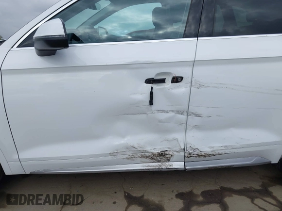 2020 Audi Q5 Premium with VIN WA1ANAFY3L2064383, listed as a IAAI auction lot 42100480 with 51,123 mi miles and . Bid and sale history available at DreamBid. Image 6.