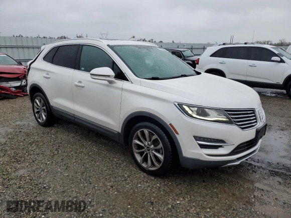 2017 Lincoln MKC Select with VIN 5LMCJ2C92HUL23656, listed as a Copart auction lot 49292335 with 69,656 mi miles and Salvage Title. Bid and sale history available at DreamBid. Image 4.