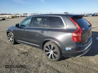 2021 Volvo XC90 Inscription Expression with VIN YV4BR0CL5M1702929, listed as a Copart auction lot 44809025 with 38,471 mi miles and Salvage Title. Bid and sale history available at carsss.com. Image 2.