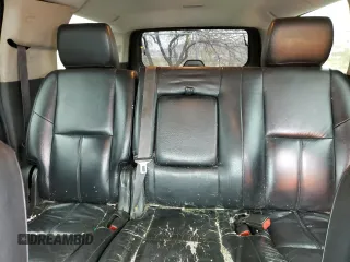 2011 Chevrolet Suburban LS with VIN 1GNSCHE06BR137070, listed as a Copart auction lot 48059975 with 264,581 mi miles and Clean Title. Bid and sale history available at carsss.com. Image 10.