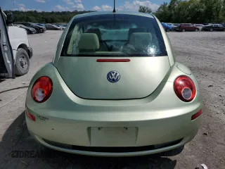 2008 Volkswagen New Beetle Coupe S with VIN 3VWRW31C38M501082, listed as a Copart auction lot 71196154 with 144,974 mi miles and Salvage Title. Bid and sale history available at carsss.com. Image 6.