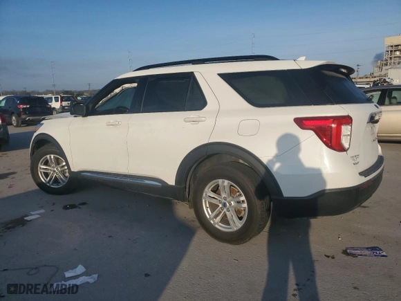 2022 Ford Explorer XLT with VIN 1FMSK7DH3NGA14707, listed as a Copart auction lot 44251805 with NaN miles and Salvage Title. Bid and sale history available at carsss.com. Image 2.