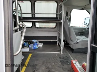 2006 Ford Econoline Commercial с VIN 1FDWE35L16DA28662, выставлен на аукционе Copart как лот 57047885 с пробегом 152 159 миль миль и Чистый • Clean title. История ставок и продаж доступна на DreamBid. Изображение 11.