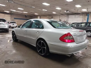 2008 Mercedes-Benz E-Class Luxury 3.5L with VIN WDBUF87X68B298019, listed as a IAAI auction lot 41540920 with 180,091 mi miles. Bid and sale history available at carsss.com. Image 3.