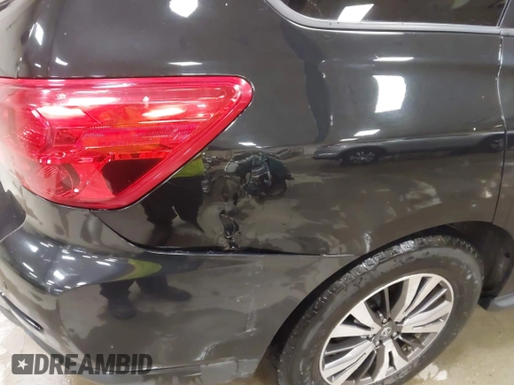 2017 Nissan Pathfinder SL with VIN 5N1DR2MM5HC636032, listed as a IAAI auction lot 41403929 with 160,232 mi miles. Bid and sale history available at carsss.com. Image 6.