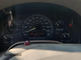 2000 Chevrolet Astro Cargo z VIN 1GCDM19W4YB196124, wystawiony jako IAAI lot #42398481 z przebiegiem 200 414 mil mil oraz . Historia ofert i sprzedaży dostępna na DreamBid. Obrazek 19.