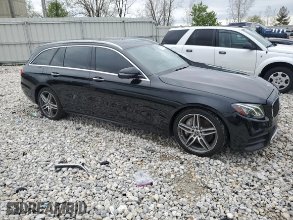 2019 Mercedes-Benz E 450 with VIN WDDZH6JB8KA519917, listed as a Copart auction lot 55764755 with 57,213 mi miles and Clean Title. Bid and sale history available at DreamBid. Image 4.