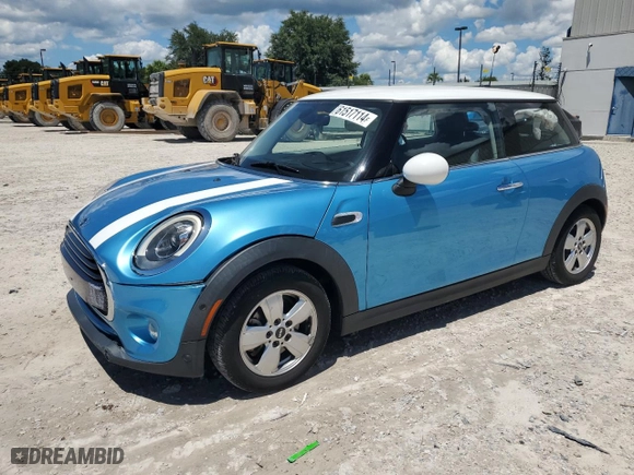 2018 MINI Hardtop 2 Door Cooper with VIN WMWXP5C57J2G61528, listed as a Copart auction lot 61517114 with 69,997 mi miles and Non Repairable. Bid and sale history available at carsss.com. Image 1.
