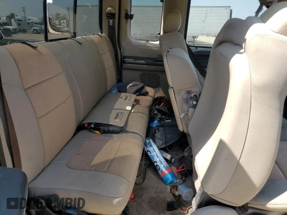 2005 Ford Super Duty F-250 XL with VIN 1FTSX205X5EA72216, listed as a Copart auction lot 71741104 with 217,205 mi miles and Salvage Title. Bid and sale history available at carsss.com. Image 10.