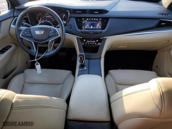 2017 Cadillac XT5 FWD with VIN 1GYKNARS0HZ115784, listed as a Copart auction lot 45369955 with 61,042 mi miles and Salvage Title. Bid and sale history available at carsss.com. Image 8.