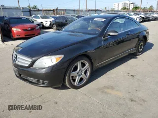 2007 Mercedes-Benz CL 550 z VIN WDDEJ71X07A001943, wystawiony jako Copart lot #57839665 z przebiegiem 72 042 mil mil oraz Szkody całkowita. Historia ofert i sprzedaży dostępna na DreamBid. Obrazek 1.