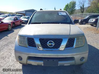 2006 Nissan Pathfinder SE with VIN 5N1AR18W06C625090, listed as a IAAI auction lot 42033313 with 263,131 mi miles. Bid and sale history available at carsss.com. Image 12.