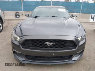 2016 Ford Mustang EcoBoost z VIN 1FA6P8TH4G5290350, wystawiony jako IAAI lot #42195141 z przebiegiem 98 495 mil mil oraz . Historia ofert i sprzedaży dostępna na DreamBid. Obrazek 12.