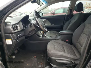 2018 Kia Niro FE with VIN KNDCB3LC0J5125373, listed as a Copart auction lot 70407434 with 109,381 mi miles and Clean Title. Bid and sale history available at carsss.com. Image 7.