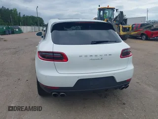 2015 Porsche Macan S с VIN WP1AB2A59FLB55091, выставлен на аукционе IAAI как лот 42379631 с пробегом 90 262 миль миль и . История ставок и продаж доступна на DreamBid. Изображение 16.
