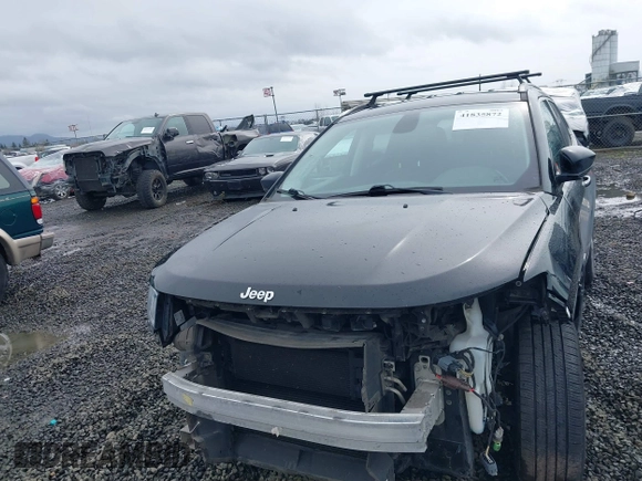 2018 Jeep Compass Latitude with VIN 3C4NJDBB4JT256056, listed as a IAAI auction lot 41835872 with 81,871 mi miles. Bid and sale history available at carsss.com. Image 13.