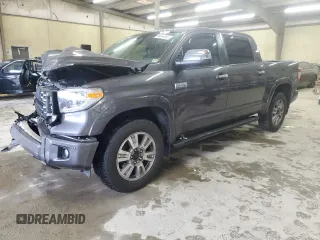 2021 Toyota Tundra Platinum z VIN 5TFAY5F17MX960813, wystawiony jako Copart lot #56544055 z przebiegiem 99 592 mil mil oraz Szkoda całkowita • Salvage title. Historia ofert i sprzedaży dostępna na DreamBid. Obrazek 1.