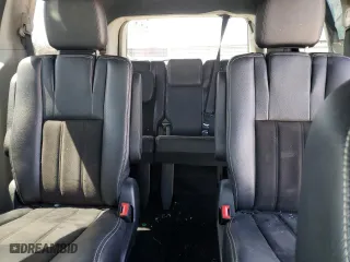 2019 Dodge Grand Caravan SXT with VIN 2C4RDGCG5KR562319, listed as a Copart auction lot 53356455 with 102,092 mi miles and Salvage Title. Bid and sale history available at carsss.com. Image 10.