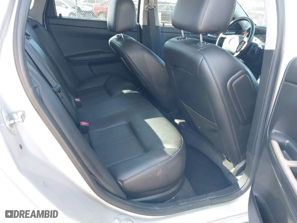 2014 Chevrolet Impala Limited LTZ with VIN 2G1WC5E33E1102480, listed as a IAAI auction lot 41666058 with 113,307 mi miles. Bid and sale history available at carsss.com. Image 8.