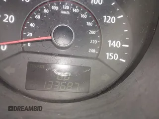 2011 Kia Sorento EX z VIN 5XYKUDA24BG064639, wystawiony jako IAAI lot #42369960 z przebiegiem 133 687 mil mil oraz . Historia ofert i sprzedaży dostępna na DreamBid. Obrazek 7.