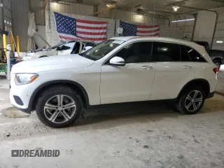 2016 Mercedes-Benz GLC 300 with VIN WDC0G4JB0GF077648, listed as a Copart auction lot 61426285 with 151,147 mi miles and Clean title. Bid and sale history available at DreamBid. Image 1.