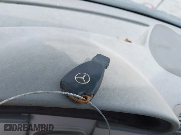 2005 Mercedes-Benz C 230 Kompressor с VIN WDBRF40J95F612156, выставлен на аукционе IAAI как лот 41722349 с пробегом 136 109 миль миль и . История ставок и продаж доступна на DreamBid. Изображение 11.