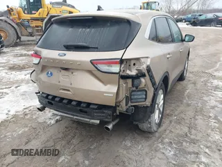 2020 Ford Escape SE with VIN 1FMCU0G60LUB97403, listed as a IAAI auction lot 41544829 with 47,734 mi miles. Bid and sale history available at carsss.com. Image 4.
