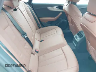 2024 Audi A5 Sportback S line Premium Plus z VIN WAUFACF50RA002265, wystawiony jako IAAI lot #41543527 z przebiegiem 8 326 mil mil oraz . Historia ofert i sprzedaży dostępna na DreamBid. Obrazek 8.