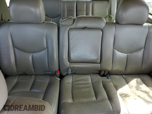 2004 Chevrolet Tahoe LT with VIN 1GNEC13Z74R135885, listed as a Copart auction lot 70202754 with 307,366 mi miles and Salvage Title. Bid and sale history available at carsss.com. Image 10.
