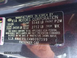2021 Kia Stinger GT with VIN KNAE35LC4M6097199, listed as a IAAI auction lot 41884424 with 61,490 mi miles. Bid and sale history available at carsss.com. Image 9.