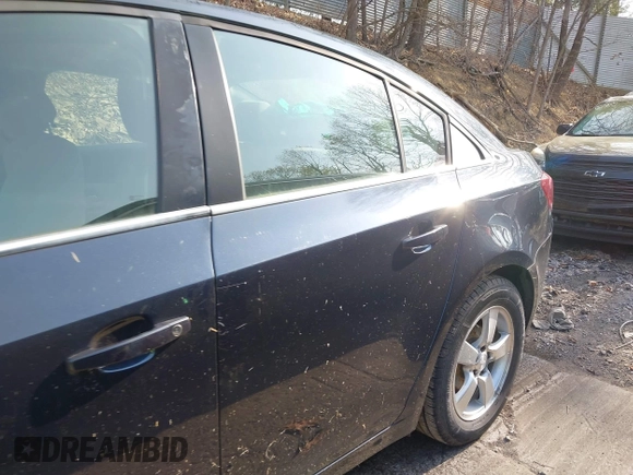 2014 Chevrolet Cruze 1LT with VIN 1G1PC5SB1E7302745, listed as a IAAI auction lot 42142048 with 160,000 mi miles and . Bid and sale history available at DreamBid. Image 13.