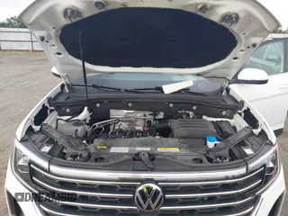2025 Volkswagen Atlas SE with VIN 1V2HR2CAXSC505813, listed as a IAAI auction lot 42149407 with 19,160 mi miles and . Bid and sale history available at DreamBid. Image 10.