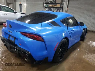 2021 Toyota Supra 3.0 z VIN WZ1DB0C07MW036585, wystawiony jako Copart lot #39852694 z przebiegiem 20 823 mil mil oraz . Historia ofert i sprzedaży dostępna na DreamBid. Obrazek 3.